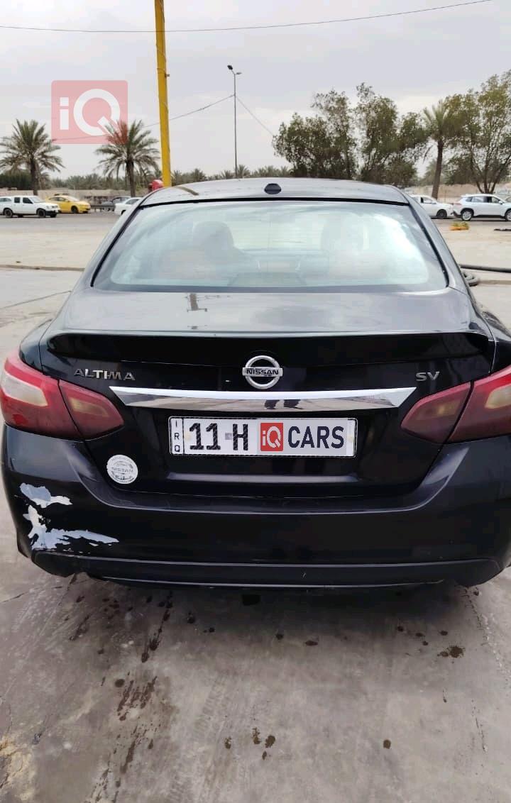 نيسان ألتيما